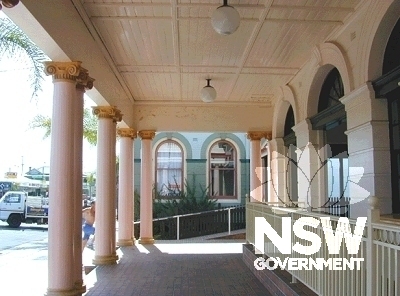 View looking west of the ground-floor front verandah of Casino Post Office showing classical detailing of the colonnade.