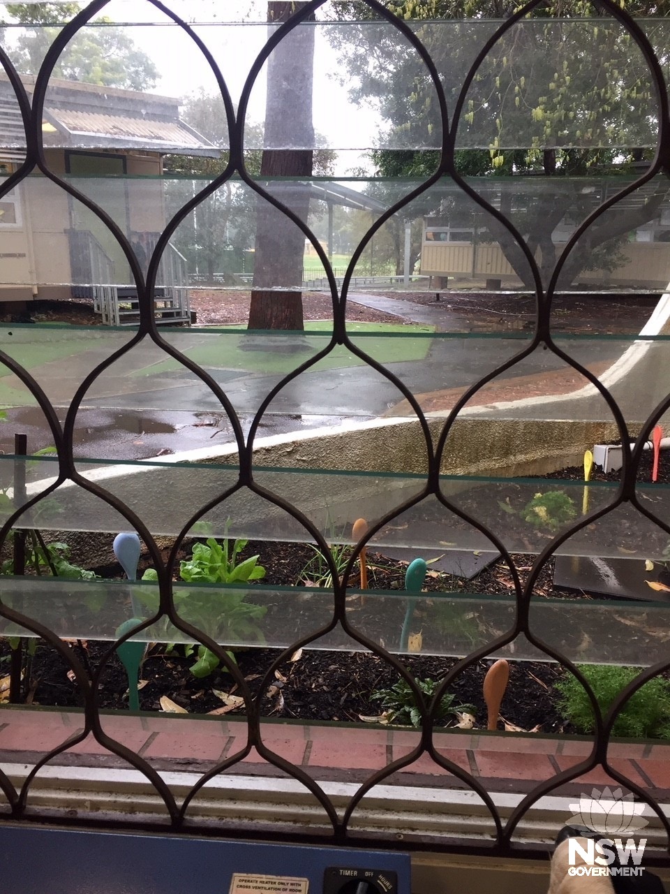 Narrabeen North Public School OOSH Centre Binishell - View to Klitchen Garden