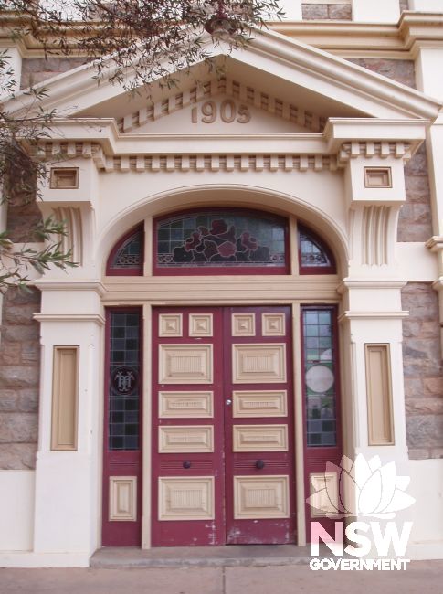 Trades Hall doorway to corner of Sulphide and Blende Streets, detail