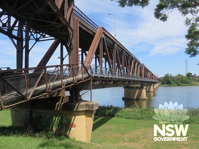Grafton rail and road bridge over Clarence River