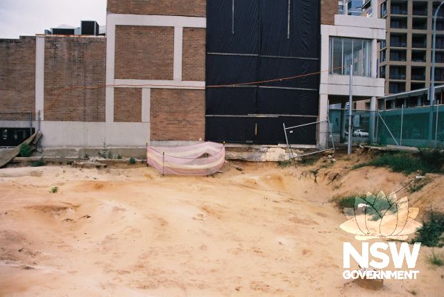 View of exposed sand body on the Old RTA site (2005)