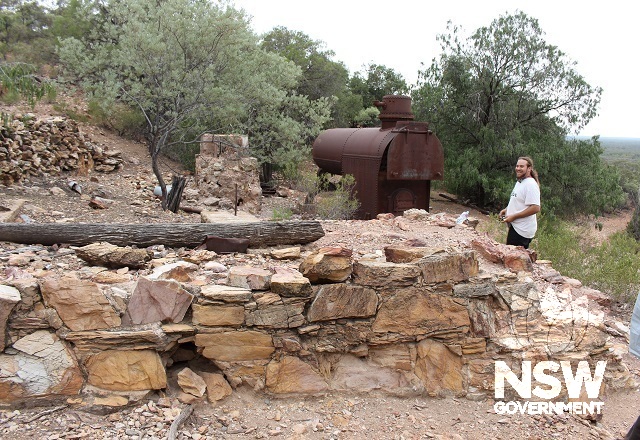 Mount Drysdale Mine mill footings and steam engine