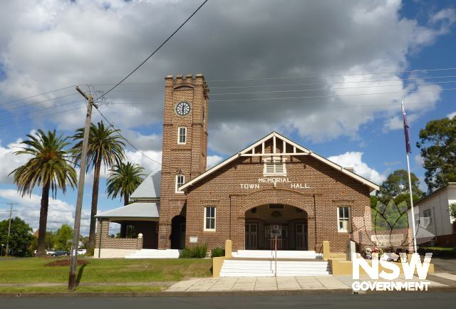 North façade of the Wingham memorial Town Hall, viewed from Farquhar Street.