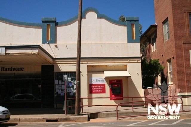 Western and Walkers Stores (former)
