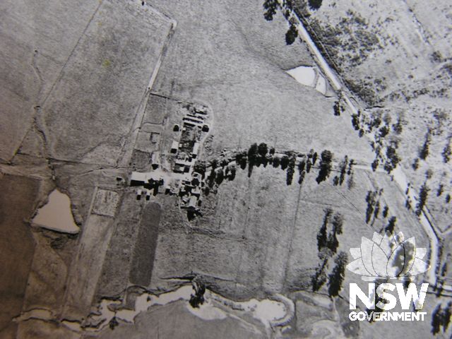 Eschol Park House - 1957 aerial photograph showing the driveway and outbuildings - note the trace of the original drive which extended to the south-east and joined Raby Road at a different point to today, but which had been re-aligned by 1957.