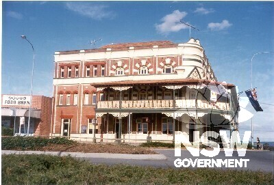 Kurri Kurri Hotel, approx 1993