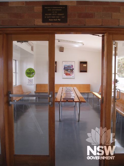 View towards waiting room at Broken Hill Railway Station