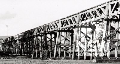 Gundagai rail bridge over Murrumbidgee River