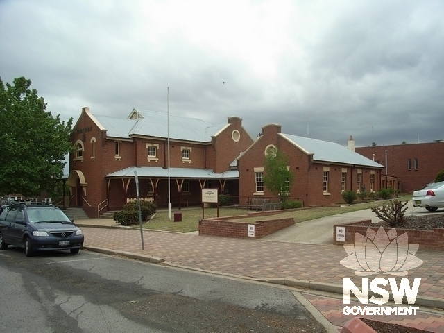 Cowra Courthouse