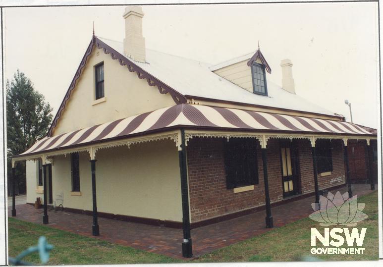Ettinger House