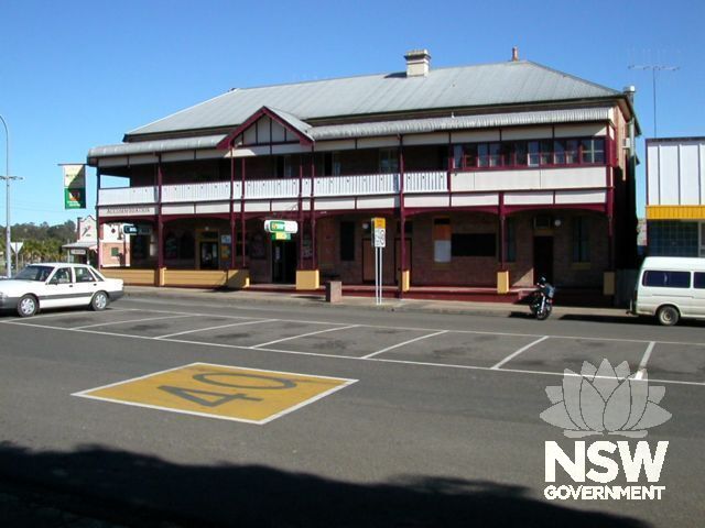 Australian Hotel & Stables
