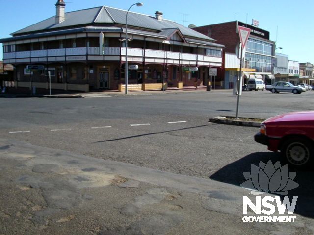 Australian Hotel & Stables