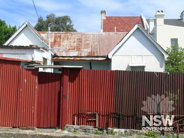 Former gatehouse to Annandale Farm