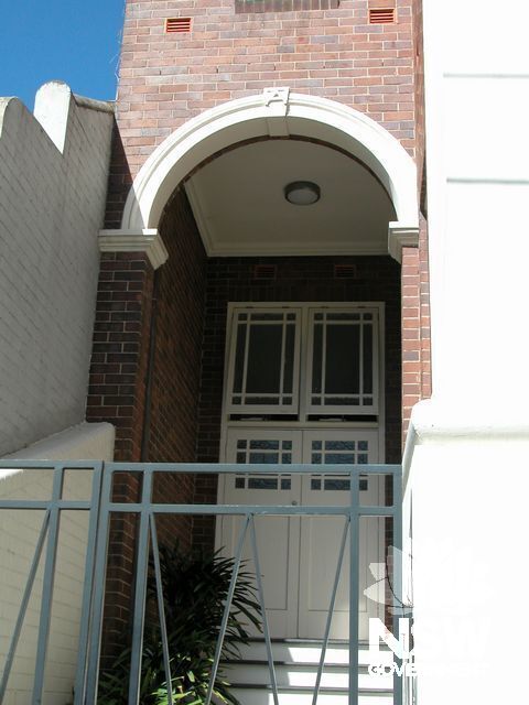 Masonic Hall, 38-40 Station St Newtown - entry detail