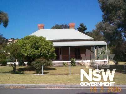 Presbyterian Manse (Former), 42 Macquarie Street, Albion Park