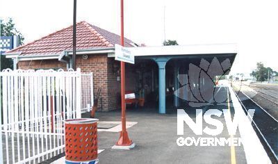 Nowra-Bomaderry Railway Station