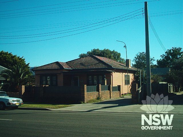 Zemelman Bungalow.