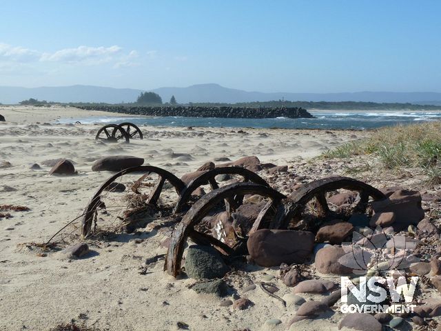 Windang Island & Railway Relics.