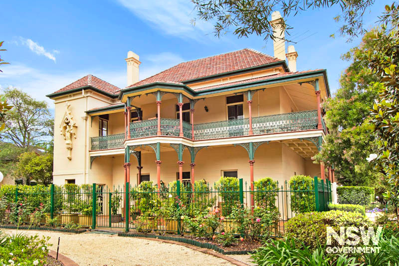 Front elevation- Real Estate Photo 2014