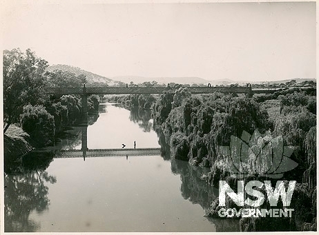 Railway Bridge across Macquarie River