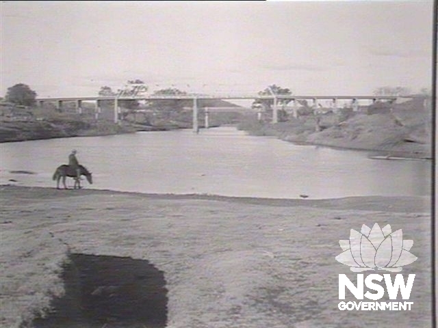 Railway Bridge across Macquarie River
