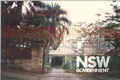 Entrance gates to Craigend