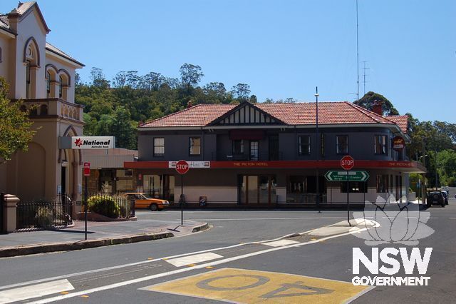 Main intersection of the commercial centre, showing importance of maintaining prominence of historic landmark buildings.