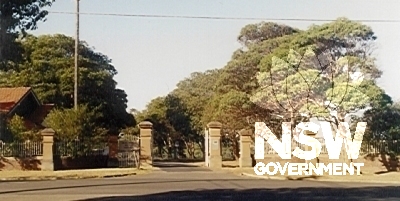'Yaralla' Estate - entrance gateway to the grounds