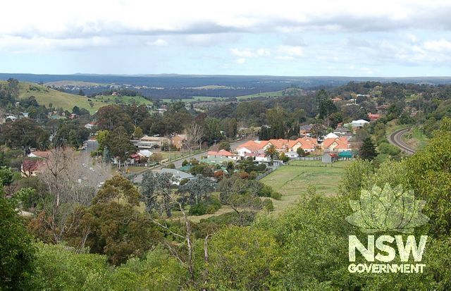 View of the Remembrance Drive and the railway loop from Reservoir Hill.