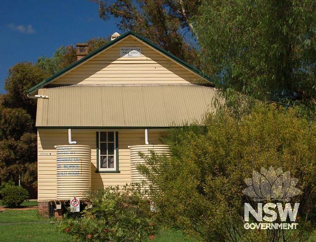 Mount Hunter Public School