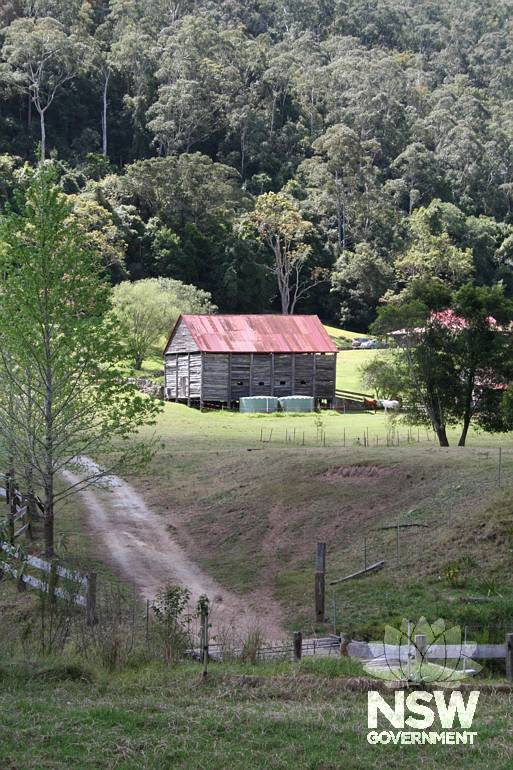 Timber drop slab Barn with iron roof