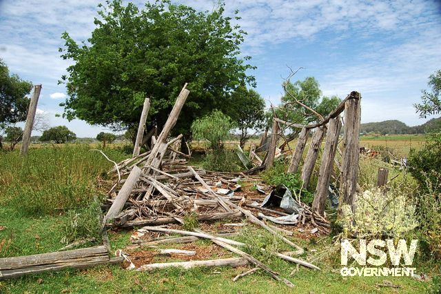 Shed or slab barn.