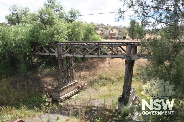 Upper Manilla, Borah Creek Underbridge