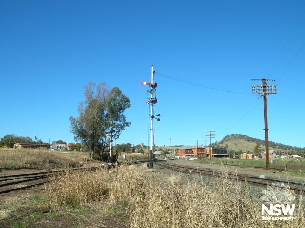 Approach to Werris Creek railway precinct