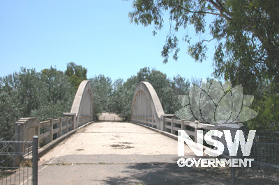 View north across bridge on centreline