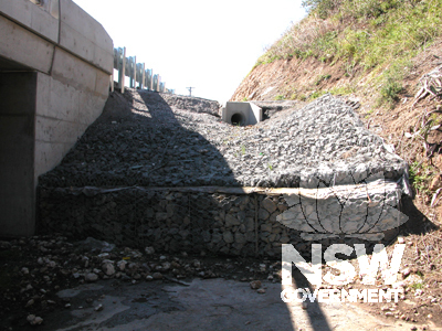 Gabion protection works adjacent to widened eastern abutment