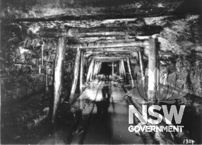 Tunnelling showing timbered supports of roof.  Northern Suburbs Ocean Outfall Sewer 1929