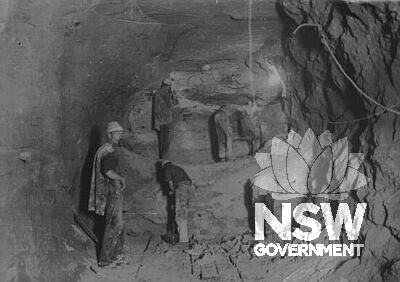 Pressure Tunnel - Loading charge in face for blasting c.1920