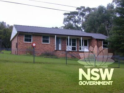 One of three staff circa 1960s cottages at the Nepean Dam.