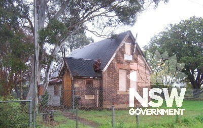 Upper Castlereagh Public School - Exterior view with sandstone window sills.