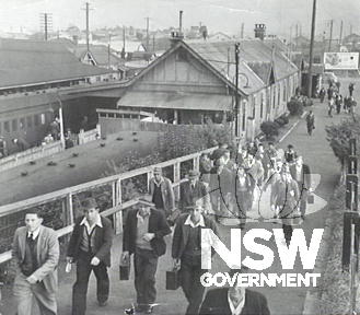 Wollongong Station, View of North Footramp, 1950.