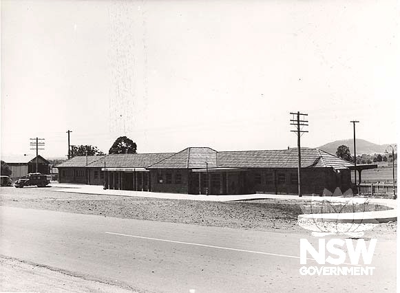 Bomaderry Station Entrance, 1940.