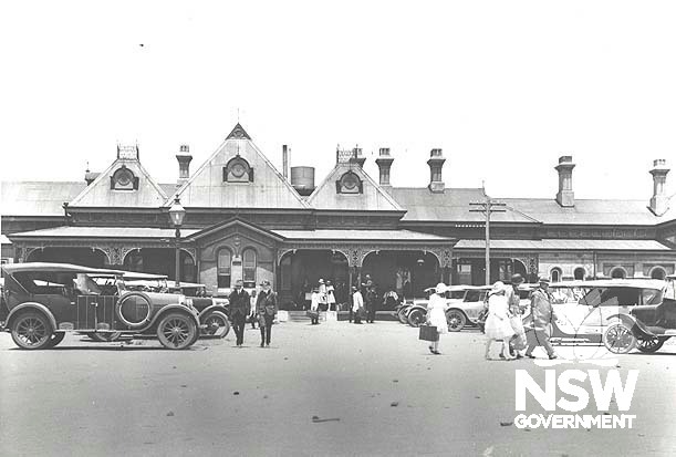 Armidale Railway Station- view from approach, 1930