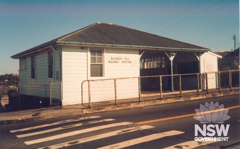 Overhead booking office 1985