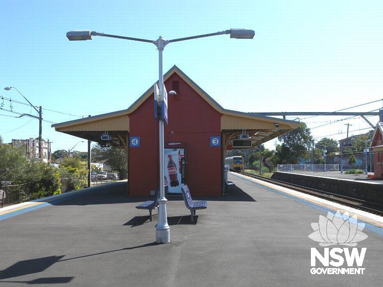 Carlton Railway Station - Platform 3/4  building - east elevation