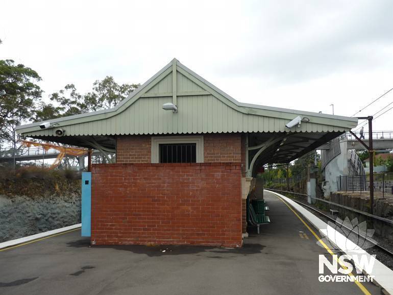Faulconbridge Railway Station building from Up end