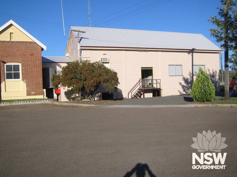 Narrabri Railway Station- RRR and signal box from car park