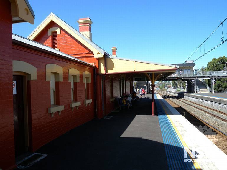 Carlton Railway Station - Platform 1/2  building - south elevation