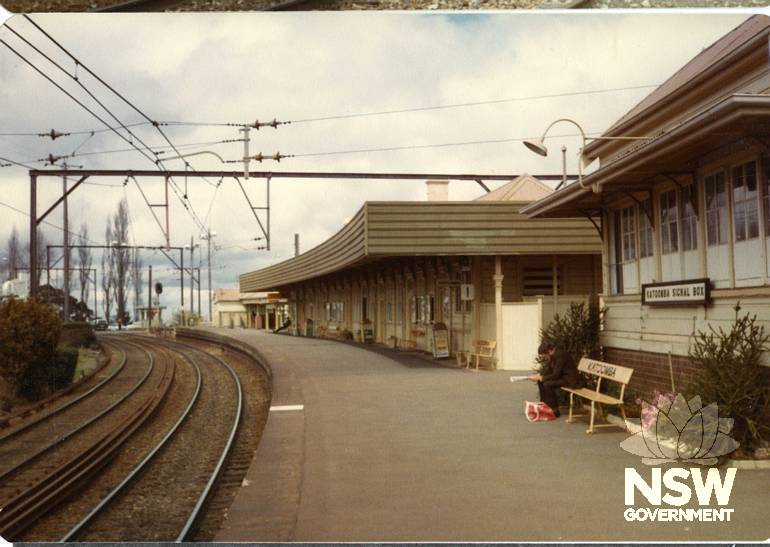 Katoomba Station from Western end.
