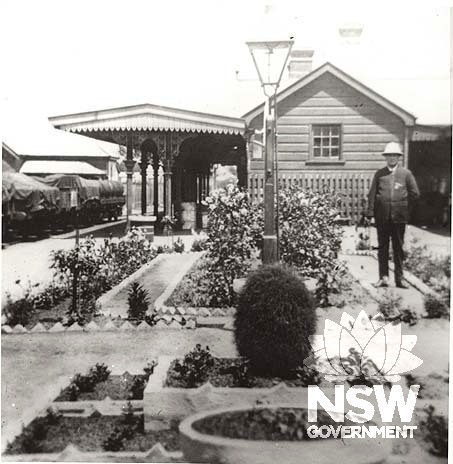 Blayney Railway Station- platform gardens, n.d